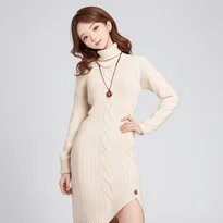 重心移動や体の傾きを取り入れた自然な立ちポーズの作例